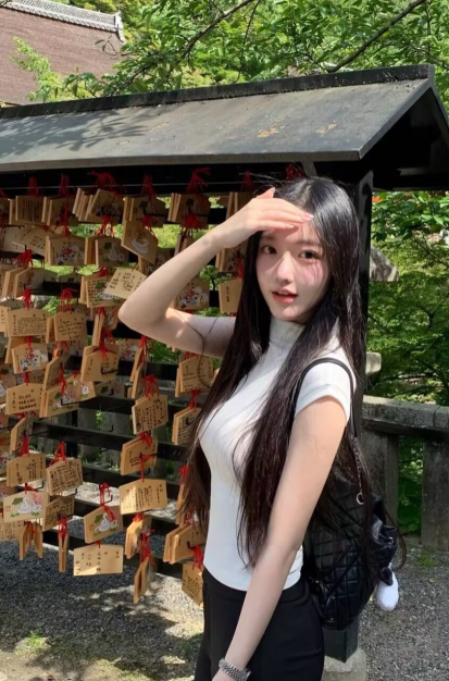 B9E25F7DDB48590EB740D69A42D2CD52